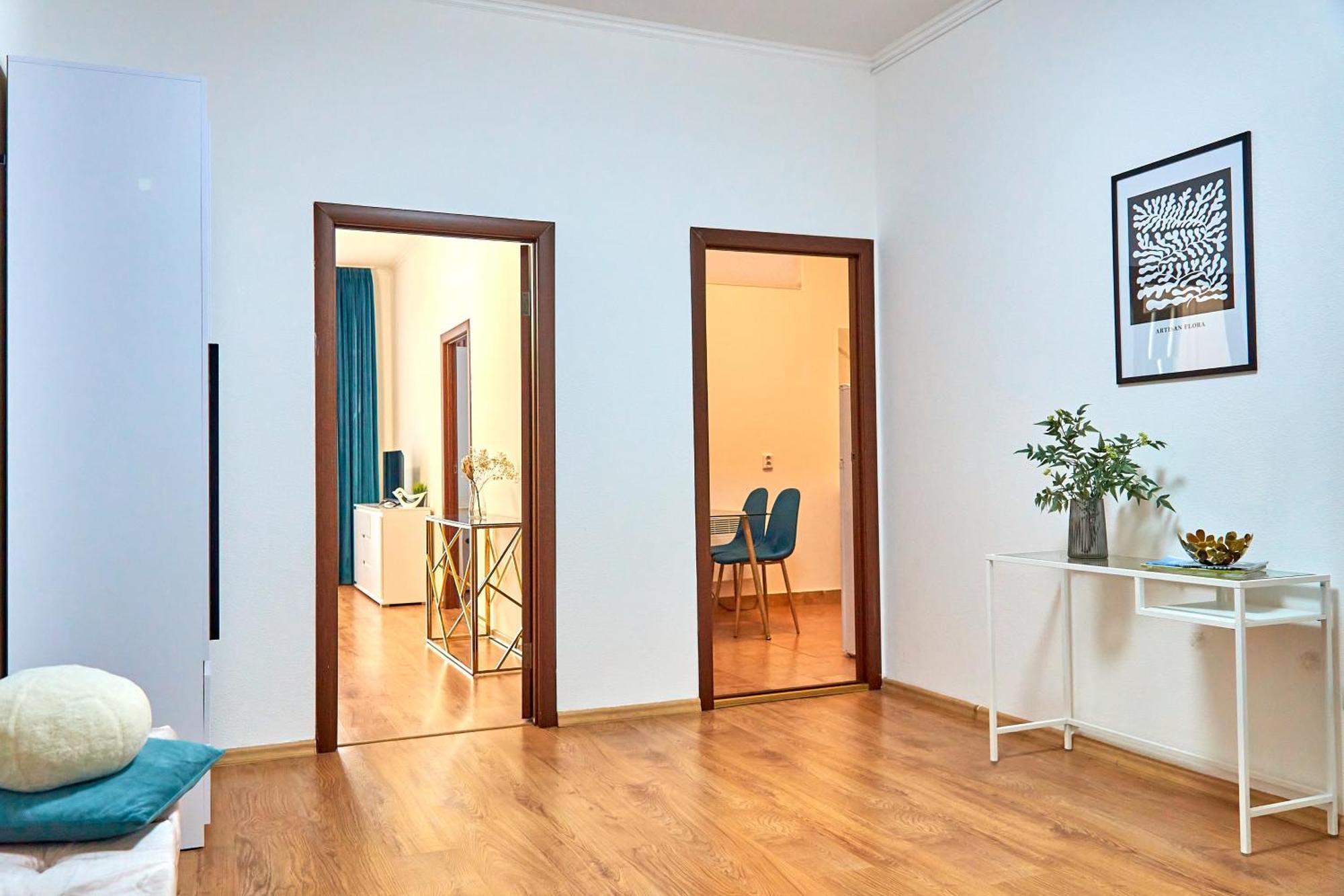 Elegant Lux Apartment In Central Square Mukatjeve Exteriör bild