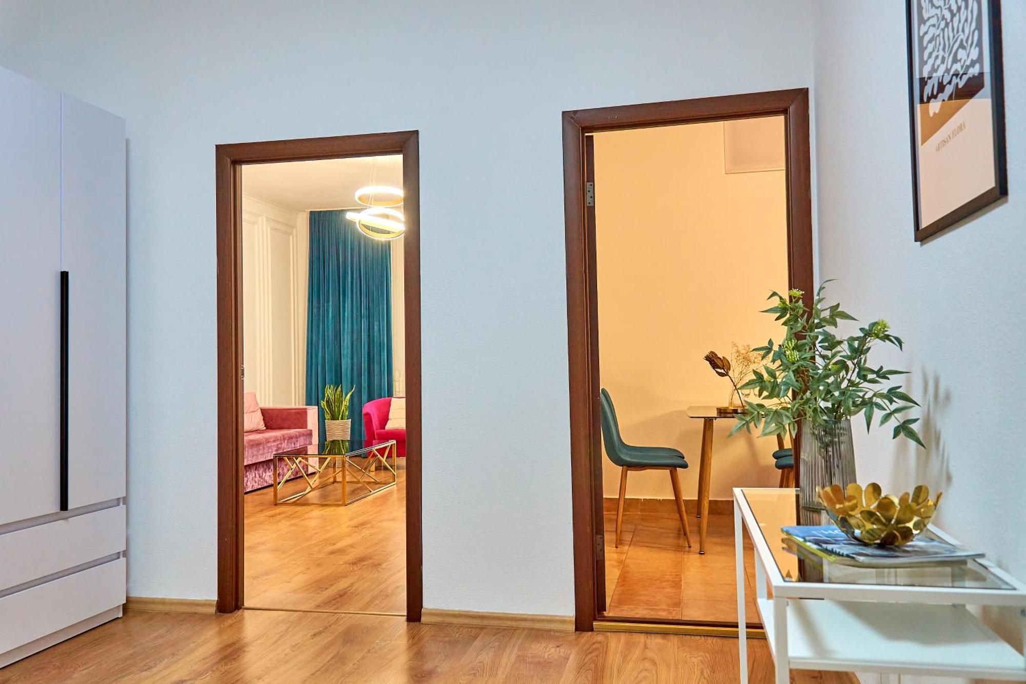 Elegant Lux Apartment In Central Square Mukatjeve Exteriör bild
